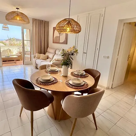 Casa Blanca Port Royale - Heated Pool, Ocean View, Fibre Net
