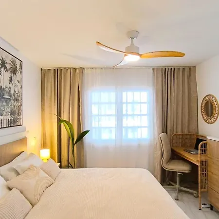 아파트 Casa Blanca Port Royale - Heated Pool, Ocean View, Fibre Net 로스크리스티아노스