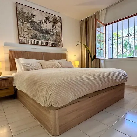 Casa Blanca Port Royale - Heated Pool, Ocean View, Fibre Net 아파트
